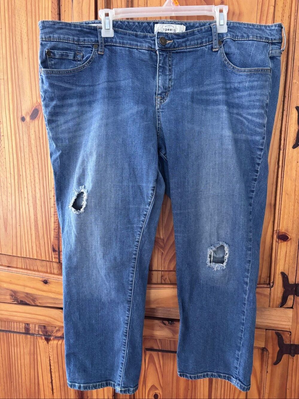 Torrid Boyfriend Cropped Jeans